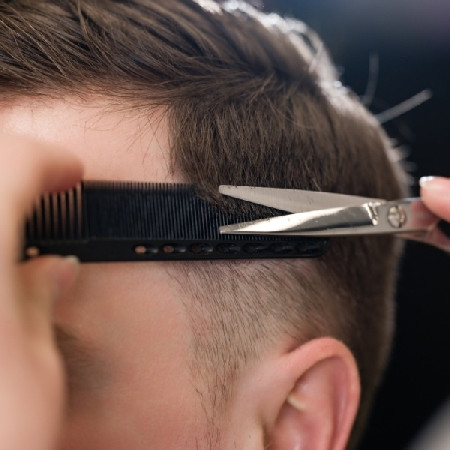 Elegantní a nadčasový účes